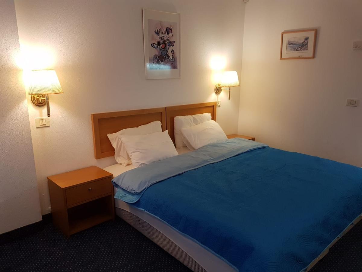 Carmel Mountain Motel Haifa Ngoại thất bức ảnh